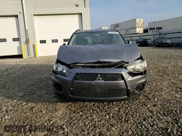 ✅ 2010 Mitsubishi Outlander ES • VIN: JA4AS2AW5AZ010222 • Lot: 94096405. Wystawiony na Copart z przebiegiem 146 072 mil. Bezpłatny archiwum sprzedaży aukcyjnych z USA i szczegółowy raport historii pojazdu na DreamBid. Zdjęcie 14.