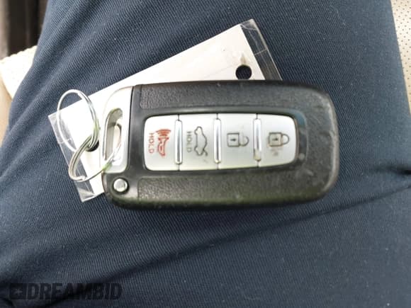 ✅ 2013 Hyundai Genesis 3.8L • VIN: KMHGC4DD7DU244152 • Lot: 43750491. Listed on IAAI with 185,089 mi. Free auction sales archive from the USA and detailed vehicle history report at DreamBid. Image 11.