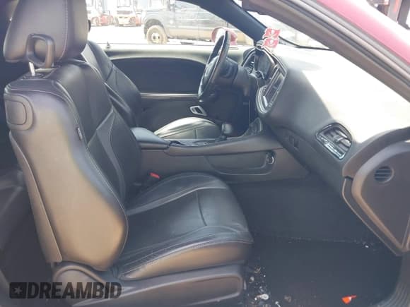 ✅ 2017 Dodge Challenger SXT • VIN: 2C3CDZAGXHH640987 • Lot: 42462976. Listed on IAAI with 146,943 mi. Free auction sales archive from the USA and detailed vehicle history report at DreamBid. Image 5.