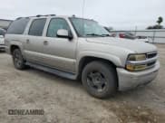 ✅ 2003 Chevrolet Suburban LT • VIN: 3GNEC16Z13G228217 • Лот: 45280225. Опубликован ранее на Copart с пробегом 240 438 миль. Бесплатный доступ к архиву аукционных продаж из США и подробный отчёт об истории автомобиля на DreamBid. Изображение 4.