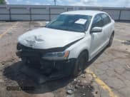 ✅ 2014 Volkswagen Jetta SE • VIN: 3VWD17AJ9EM315511 • Lot: 42251911. Wystawiony na IAAI z przebiegiem 155 113 mil. Bezpłatny archiwum sprzedaży aukcyjnych z USA i szczegółowy raport historii pojazdu na DreamBid. Zdjęcie 2.