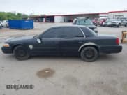 ✅ 2010 Ford Police Interceptor • VIN: 2FABP7BV7AX146460 • Лот: 41852728. Опубликован ранее на IAAI с пробегом 124 786 миль. Бесплатный доступ к архиву аукционных продаж из США и подробный отчёт об истории автомобиля на DreamBid. Изображение 15.