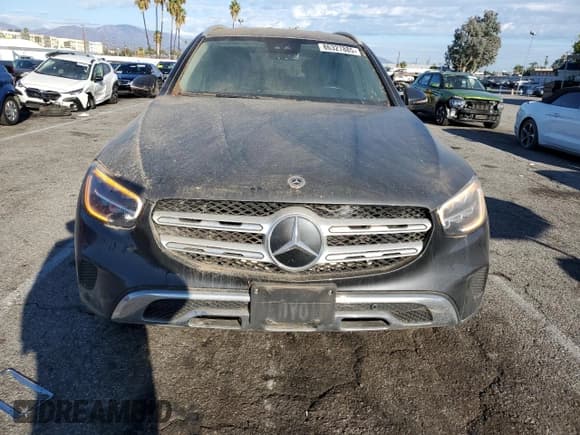 ✅ 2022 Mercedes-Benz GLC 300 • VIN: W1N0G8DB8NV352252 • Lot: 86327885. Listed on Copart with 18,775 mi. Free auction sales archive from the USA and detailed vehicle history report at DreamBid. Image 5.