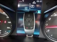 ✅ 2020 Mercedes-Benz C 300 • VIN: WDDWF8EB7LR564784 • Lot: 42896471. Wystawiony na IAAI z przebiegiem 60 147 mil. Bezpłatny archiwum sprzedaży aukcyjnych z USA i szczegółowy raport historii pojazdu na DreamBid. Zdjęcie 11.