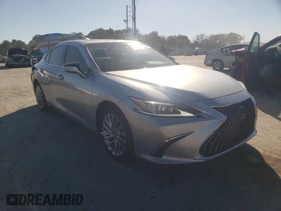 ✅ 2022 Lexus ES 350 • VIN: 58ADZ1B14NU123002 • Лот: 82478245. Опубликован ранее на Copart с пробегом 62 262 миль. Бесплатный доступ к архиву аукционных продаж из США и подробный отчёт об истории автомобиля на DreamBid. Изображение 4.