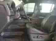 ✅ 2021 Chevrolet Suburban RST • VIN: 1GNSCEKD6MR353235 • Lot: 58855405. Wystawiony na Copart z przebiegiem 139 975 mil. Bezpłatny archiwum sprzedaży aukcyjnych z USA i szczegółowy raport historii pojazdu na DreamBid. Zdjęcie 7.