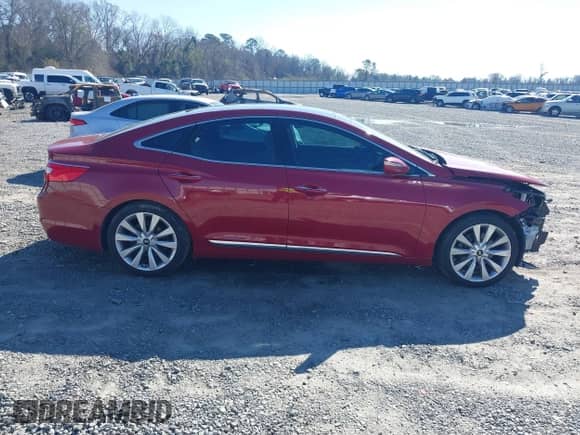 ✅ 2016 Hyundai Azera Limited • VIN: KMHFH4JG4GA508154 • Lot: 41585151. Wystawiony na IAAI z przebiegiem 83 186 mil mil. Skorzystaj z bezpłatnego archiwum sprzedaży aukcyjnych z USA i zobacz szczegółowy raport historii pojazdu na DreamBid. Zdjęcie 13.