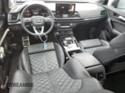 ✅ 2023 Audi SQ5 Sportback Premium Plus • VIN: WA124AFY0P2185529 • Лот: 85858434. Опубликован ранее на Copart с пробегом 14 976 миль. Бесплатный доступ к архиву аукционных продаж из США и подробный отчёт об истории автомобиля на DreamBid. Изображение 8.