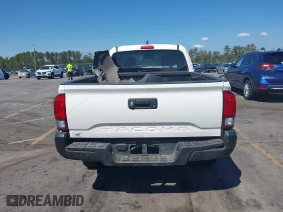 ✅ 2020 Toyota Tacoma SR • VIN: 5TFRX5GN2LX177453 • Lot: 43285689. Wystawiony na IAAI z przebiegiem 100 011 mil. Bezpłatny archiwum sprzedaży aukcyjnych z USA i szczegółowy raport historii pojazdu na DreamBid. Zdjęcie 17.