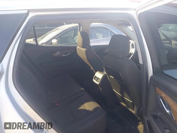 ✅ 2020 GMC Terrain SLE • VIN: 3GKALTEVXLL103634 • Lot: 41587313. Wystawiony na IAAI z przebiegiem 96 238 mil. Bezpłatny archiwum sprzedaży aukcyjnych z USA i szczegółowy raport historii pojazdu na DreamBid. Zdjęcie 8.