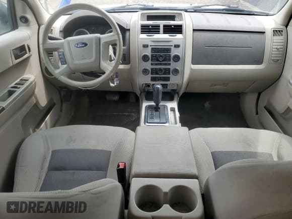 ✅ 2008 Ford Escape XLT • VIN: 1FMCU93128KB92284 • Лот: 58542515. Опубликован ранее на Copart с пробегом 106 612 миль. Бесплатный доступ к архиву аукционных продаж из США и подробный отчёт об истории автомобиля на DreamBid. Изображение 8.