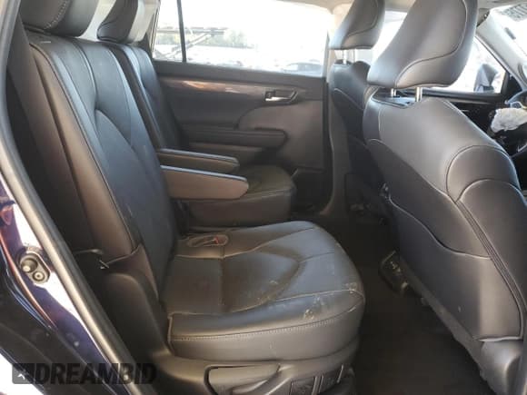 ✅ 2022 Toyota Highlander Hybrid Platinum • VIN: 5TDEBRCH7NS084571 • Lot: 91357775. Listed on Copart with 56,067 mi. Free auction sales archive from the USA and detailed vehicle history report at DreamBid. Image 11.