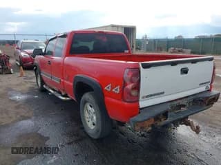 ✅ 2003 Chevrolet Silverado 1500 LS • VIN: 1GCEK19V73E281158 • Lot: 43594495. Wystawiony na IAAI z przebiegiem 270 275 mil. Bezpłatny archiwum sprzedaży aukcyjnych z USA i szczegółowy raport historii pojazdu na DreamBid. Zdjęcie 3.