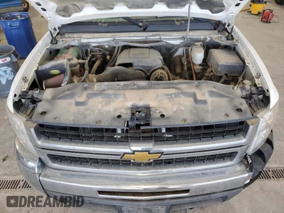 ✅ 2007 Chevrolet Silverado 2500HD 1LT • VIN: 1GCHK24K07E511824 • Lot: 85600565. Wystawiony na Copart z przebiegiem 128 908 mil. Bezpłatny archiwum sprzedaży aukcyjnych z USA i szczegółowy raport historii pojazdu na DreamBid. Zdjęcie 11.