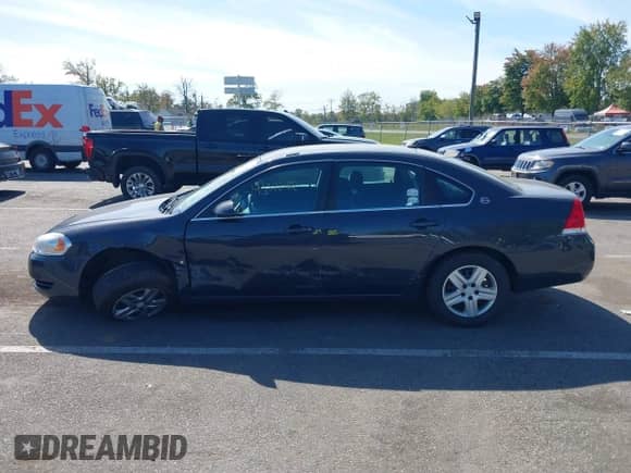 2008 Chevrolet Impala LS z VIN 2G1WB58N581371908, wystawiony jako IAAI lot #43372482 z przebiegiem 141 002 mil mil oraz . Historia ofert i sprzedaży dostępna na DreamBid. Obrazek 14.