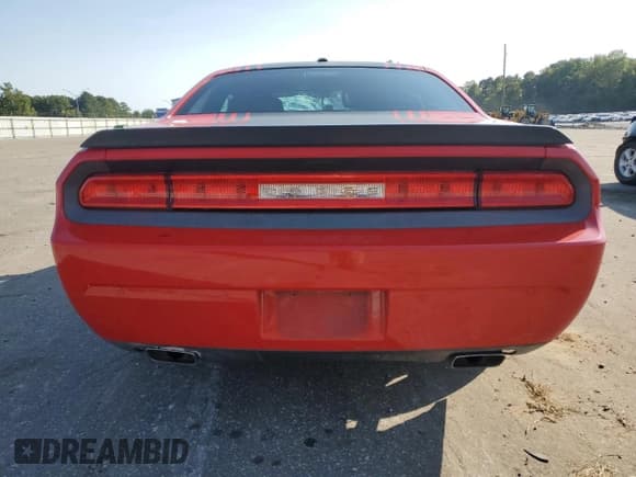 ✅ 2014 Dodge Challenger Shaker • VIN: 2C3CDYBT2EH231514 • Lot: 70778074. Wystawiony na Copart z przebiegiem 201 131 mil. Bezpłatny archiwum sprzedaży aukcyjnych z USA i szczegółowy raport historii pojazdu na DreamBid. Zdjęcie 6.
