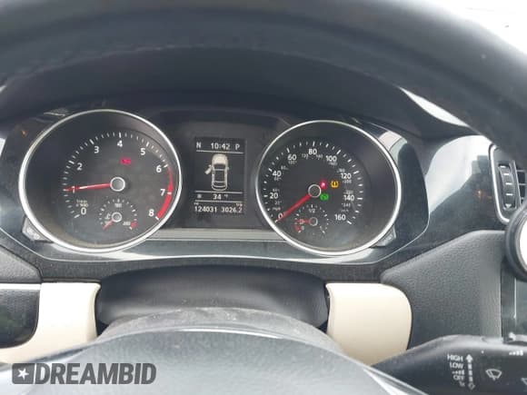 ✅ 2016 Volkswagen Jetta SEL • VIN: 3VWL17AJ3GM341942 • Lot: 43716513. Listed on IAAI with 124,031 mi. Free auction sales archive from the USA and detailed vehicle history report at DreamBid. Image 7.