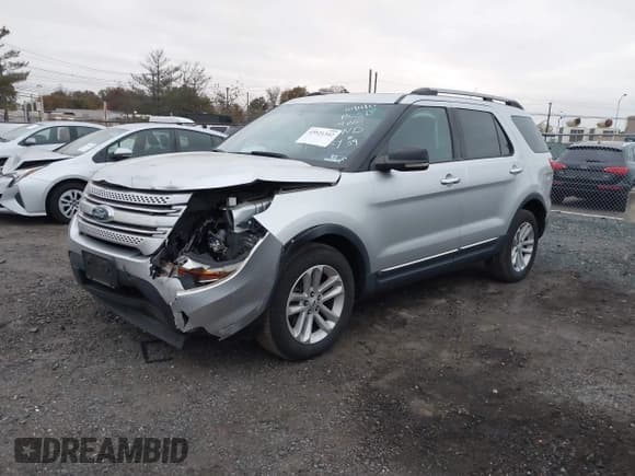 ✅ 2012 Ford Explorer XLT • VIN: 1FMHK8D86CGA11085 • Lot: 43521342. Wystawiony na IAAI z przebiegiem 198 093 mil. Bezpłatny archiwum sprzedaży aukcyjnych z USA i szczegółowy raport historii pojazdu na DreamBid. Zdjęcie 2.
