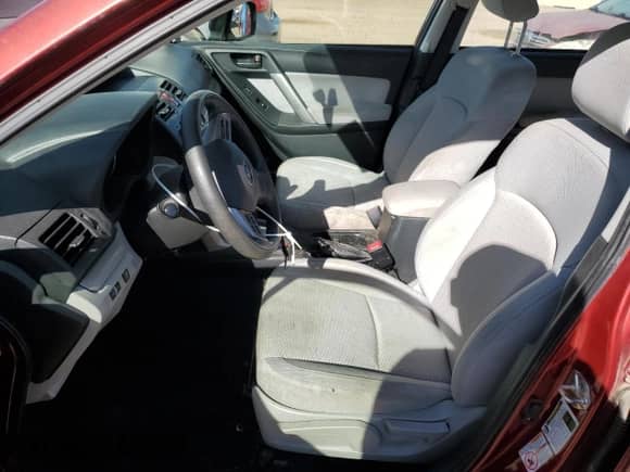 2014 Subaru Forester 2.5i с VIN JF2SJAAC2EH503155, выставлен на аукционе Copart как лот 86991625 с пробегом 105 597 миль миль и Списание • Salvage title. История ставок и продаж доступна на DreamBid. Изображение 7.