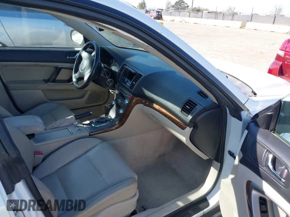 ✅ 2008 Subaru Outback Limited • VIN: 4S4BP62C887309535 • Лот: 43416725. Опубликован ранее на IAAI с пробегом 228 645 миль. Бесплатный доступ к архиву аукционных продаж из США и подробный отчёт об истории автомобиля на DreamBid. Изображение 5.