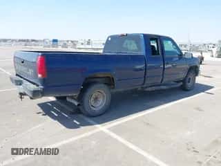 2000 Chevrolet Silverado 2500 с VIN 1GCGC29RXYF417542, выставлен на аукционе IAAI как лот 41896497 с пробегом 183 469 миль миль и . История ставок и продаж доступна на DreamBid. Изображение 4.
