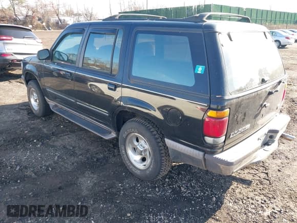 ✅ 1997 Ford Explorer XL • VIN: 1FMDU34E4VZB19987 • Лот: 43854880. Опубликован ранее на IAAI с пробегом 239 912 миль. Бесплатный доступ к архиву аукционных продаж из США и подробный отчёт об истории автомобиля на DreamBid. Изображение 3.