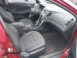 2011 Hyundai Sonata Limited z VIN 5NPEC4AC6BH242634, wystawiony jako IAAI lot #43334836 z przebiegiem 271 337 mil mil oraz . Historia ofert i sprzedaży dostępna na DreamBid. Obrazek 5.