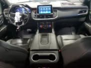 ✅ 2023 Chevrolet Suburban Premier • VIN: 1GNSCFKD2PR344574 • Lot: 86232995. Wystawiony na Copart z przebiegiem Nie podano. Bezpłatny archiwum sprzedaży aukcyjnych z USA i szczegółowy raport historii pojazdu na DreamBid. Zdjęcie 8.