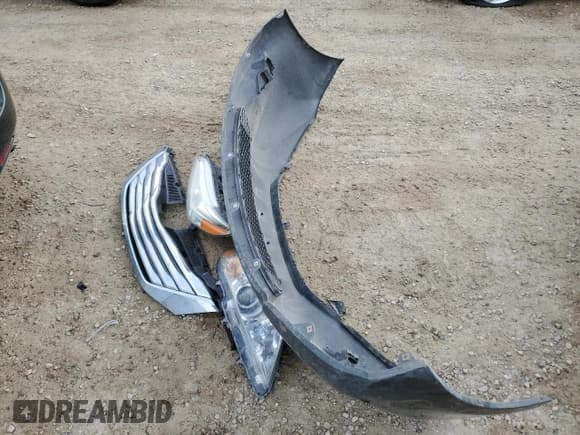 ✅ 2012 Toyota Sienna LE • VIN: 5TDJK3DC7CS039741 • Lot: 91675575. Listed on Copart with 215,437 mi. Free auction sales archive from the USA and detailed vehicle history report at DreamBid. Image 13.