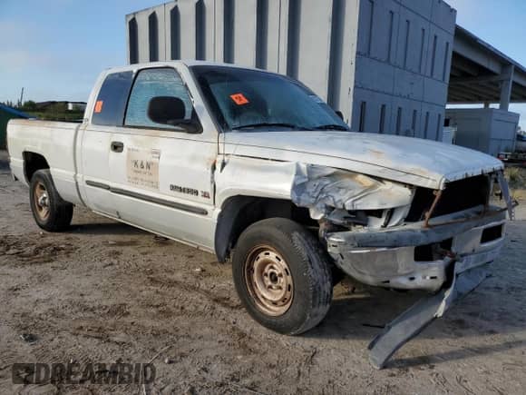2001 Dodge 1500 с VIN 3B7HC13Z61G700824, выставлен на аукционе Copart как лот 85217734 с пробегом 269 848 миль миль и Списание • Salvage title. История ставок и продаж доступна на DreamBid. Изображение 4.