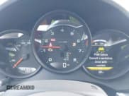 ✅ 2021 Porsche Cayman • VIN: WP0AA2A82MS260377 • Lot: 40970360. Wystawiony na IAAI z przebiegiem 23 785 mil. Bezpłatny archiwum sprzedaży aukcyjnych z USA i szczegółowy raport historii pojazdu na DreamBid. Zdjęcie 7.