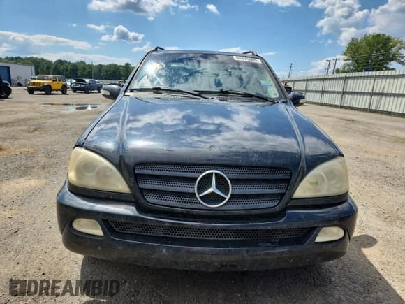 ✅ 2004 Mercedes-Benz M 350 • VIN: 4JGAB57E84A465473 • Лот: 84375605. Опубликован ранее на Copart с пробегом 125 237 миль. Бесплатный доступ к архиву аукционных продаж из США и подробный отчёт об истории автомобиля на DreamBid. Изображение 5.