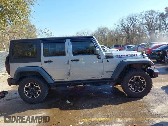 ✅ 2016 Jeep Wrangler Unlimited Rubicon • VIN: 1C4BJWFG8GL115953 • Lot: 43677195. Listed on IAAI with 91,532 mi. Free auction sales archive from the USA and detailed vehicle history report at DreamBid. Image 14.