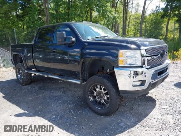 ✅ 2011 Chevrolet Silverado 2500HD LTZ • VIN: 1GC1KYC85BF244161 • Лот: 43058557. Опубликован ранее на IAAI с пробегом 261 546 миль. Бесплатный доступ к архиву аукционных продаж из США и подробный отчёт об истории автомобиля на DreamBid. Изображение 1.