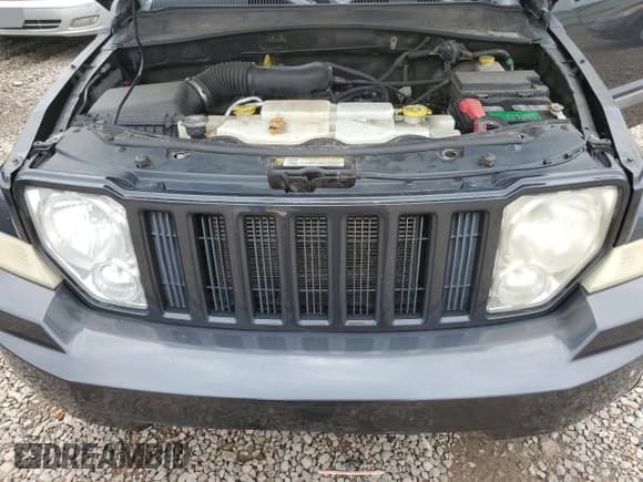 ✅ 2011 Jeep Liberty Sport Jet • VIN: 1J4PN2GK5BW546757 • Lot: 60740815. Listed on Copart with 144,756 mi. Free auction sales archive from the USA and detailed vehicle history report at DreamBid. Image 12.