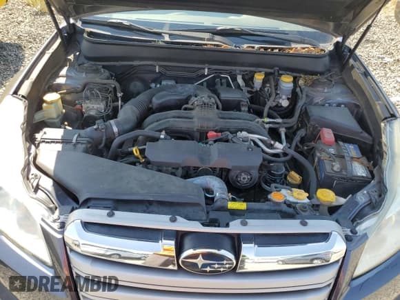 ✅ 2014 Subaru Outback 2.5i • VIN: 4S4BRCAC4E1218352 • Lot: 63841975. Wystawiony na Copart z przebiegiem 111 904 mil. Bezpłatny archiwum sprzedaży aukcyjnych z USA i szczegółowy raport historii pojazdu na DreamBid. Zdjęcie 11.