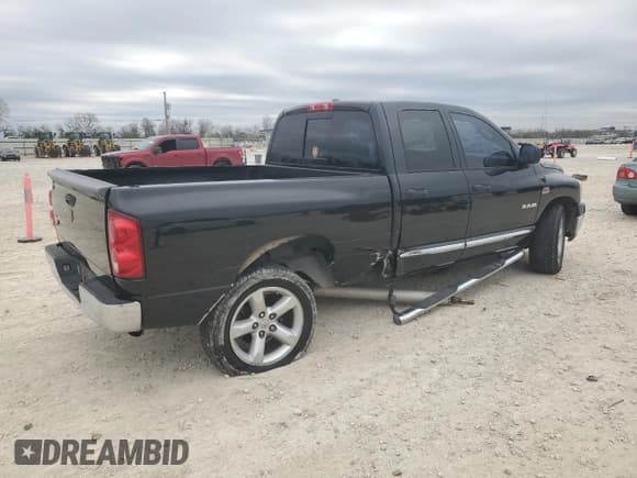 ✅ 2008 Dodge 1500 Laramie • VIN: 1D7HA18288S500795 • Lot: 88369025. Wystawiony na Copart z przebiegiem 171 730 mil. Bezpłatny archiwum sprzedaży aukcyjnych z USA i szczegółowy raport historii pojazdu na DreamBid. Zdjęcie 3.