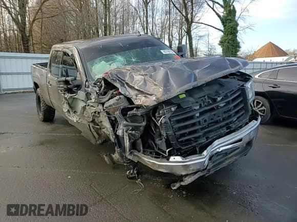 ✅ 2010 GMC Sierra 2500HD SLE • VIN: 1GT4K0B61AF117985 • Lot: 85198154. Wystawiony na Copart z przebiegiem Nie podano. Bezpłatny archiwum sprzedaży aukcyjnych z USA i szczegółowy raport historii pojazdu na DreamBid. Zdjęcie 11.