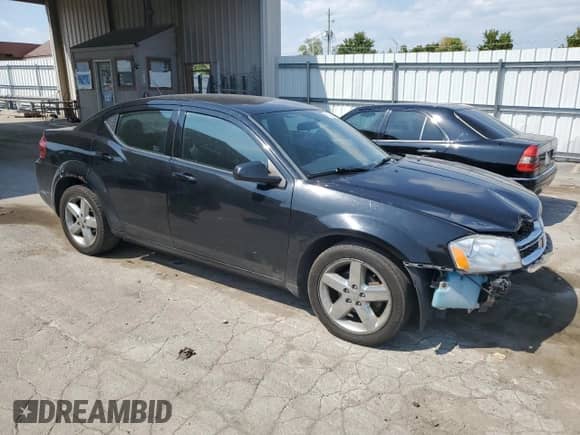 2013 Dodge Avenger SE с VIN 1C3CDZAB1DN536765, выставлен на аукционе Copart как лот 69276634 с пробегом 123 791 миль миль и Списание • Salvage title. История ставок и продаж доступна на DreamBid. Изображение 4.