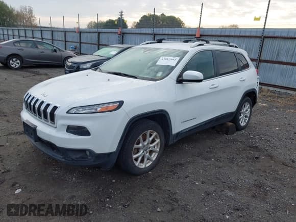 ✅ 2014 Jeep Cherokee Latitude • VIN: 1C4PJLCS5EW321191 • Lot: 43887992. Wystawiony na IAAI z przebiegiem 207 825 mil. Bezpłatny archiwum sprzedaży aukcyjnych z USA i szczegółowy raport historii pojazdu na DreamBid. Zdjęcie 2.