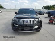 ✅ 2020 Ford Explorer Platinum • VIN: 1FM5K8HC1LGA26482 • Lot: 53667005. Wystawiony na Copart z przebiegiem 32 030 mil. Bezpłatny archiwum sprzedaży aukcyjnych z USA i szczegółowy raport historii pojazdu na DreamBid. Zdjęcie 5.