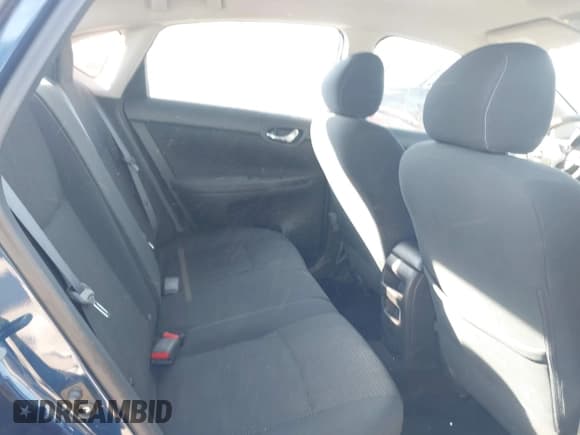 ✅ 2019 Nissan Sentra S • VIN: 3N1AB7AP6KY214683 • Lot: 43522120. Listed on IAAI with 141,141 mi. Free auction sales archive from the USA and detailed vehicle history report at DreamBid. Image 8.