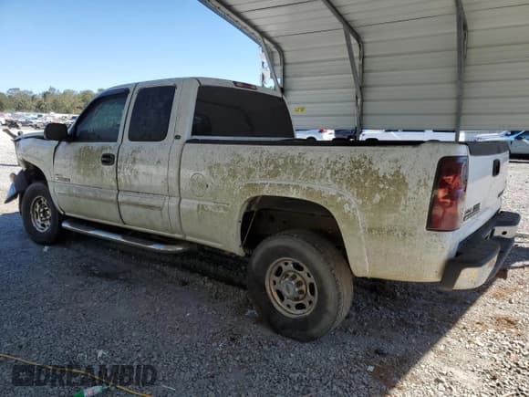 ✅ 2003 Chevrolet Silverado 2500HD LS • VIN: 1GCHC29133E180793 • Лот: 72180174. Опубликован ранее на Copart с пробегом Не указан. Бесплатный доступ к архиву аукционных продаж из США и подробный отчёт об истории автомобиля на DreamBid. Изображение 2.
