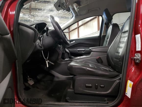 ✅ 2018 Ford Escape SEL • VIN: 1FMCU9HD2JUC40086 • Lot: 82749105. Wystawiony na Copart z przebiegiem 220 514 mil. Bezpłatny archiwum sprzedaży aukcyjnych z USA i szczegółowy raport historii pojazdu na DreamBid. Zdjęcie 7.