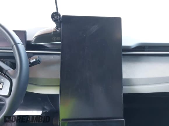 ✅ 2023 Fisker Ocean One • VIN: VCF1ZBU28PG002131 • Lot: 42767500. Wystawiony na IAAI z przebiegiem Nie podano. Bezpłatny archiwum sprzedaży aukcyjnych z USA i szczegółowy raport historii pojazdu na DreamBid. Zdjęcie 17.