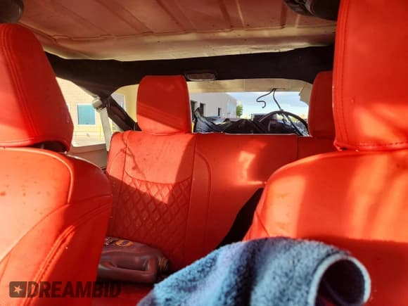 ✅ 2011 Jeep Wrangler Unlimited Sahara • VIN: 1J4BA5H1XBL571832 • Lot: 84767045. Wystawiony na Copart z przebiegiem 194 000 mil. Bezpłatny archiwum sprzedaży aukcyjnych z USA i szczegółowy raport historii pojazdu na DreamBid. Zdjęcie 10.