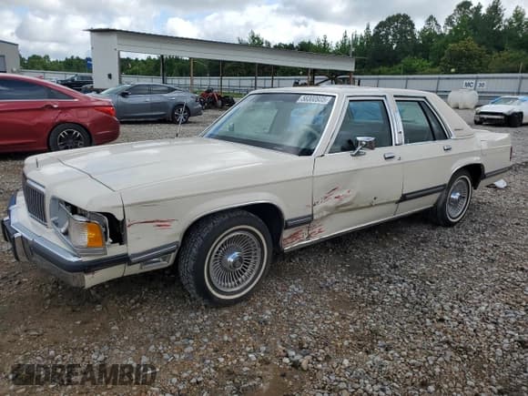 ✅ 1991 Mercury Grand Marquis • VIN: 2MECM75F9MX655898 • Lot: 58300935. Listed on Copart with 25,562 mi. Free auction sales archive from the USA and detailed vehicle history report at DreamBid. Image 1.