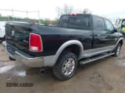 ✅ 2018 Ram 2500 Laramie • VIN: 3C6UR5FJXJG212364 • Lot: 42102428. Wystawiony na IAAI z przebiegiem 61 973 mil. Bezpłatny archiwum sprzedaży aukcyjnych z USA i szczegółowy raport historii pojazdu na DreamBid. Zdjęcie 4.