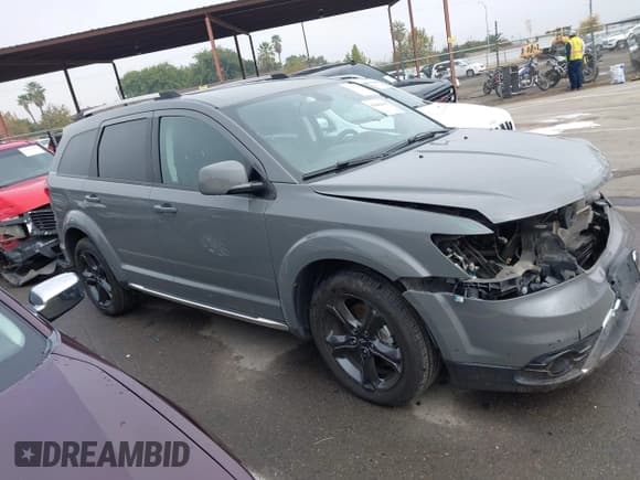 ✅ 2019 Dodge Journey Crossroad • VIN: 3C4PDCGG2KT717755 • Lot: 43470810. Wystawiony na IAAI z przebiegiem 63 352 mil. Bezpłatny archiwum sprzedaży aukcyjnych z USA i szczegółowy raport historii pojazdu na DreamBid. Zdjęcie 13.