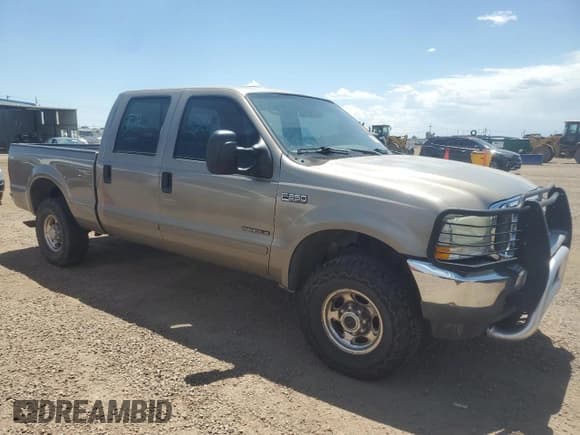 ✅ 2003 Ford F-250 XL • VIN: 1FTNW21F03EA11977 • Лот: 63687805. Опубликован ранее на Copart с пробегом 162 059 миль. Бесплатный доступ к архиву аукционных продаж из США и подробный отчёт об истории автомобиля на DreamBid. Изображение 4.